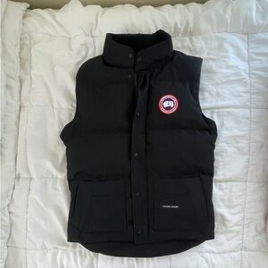 Canada Goose Black Puffer Vest